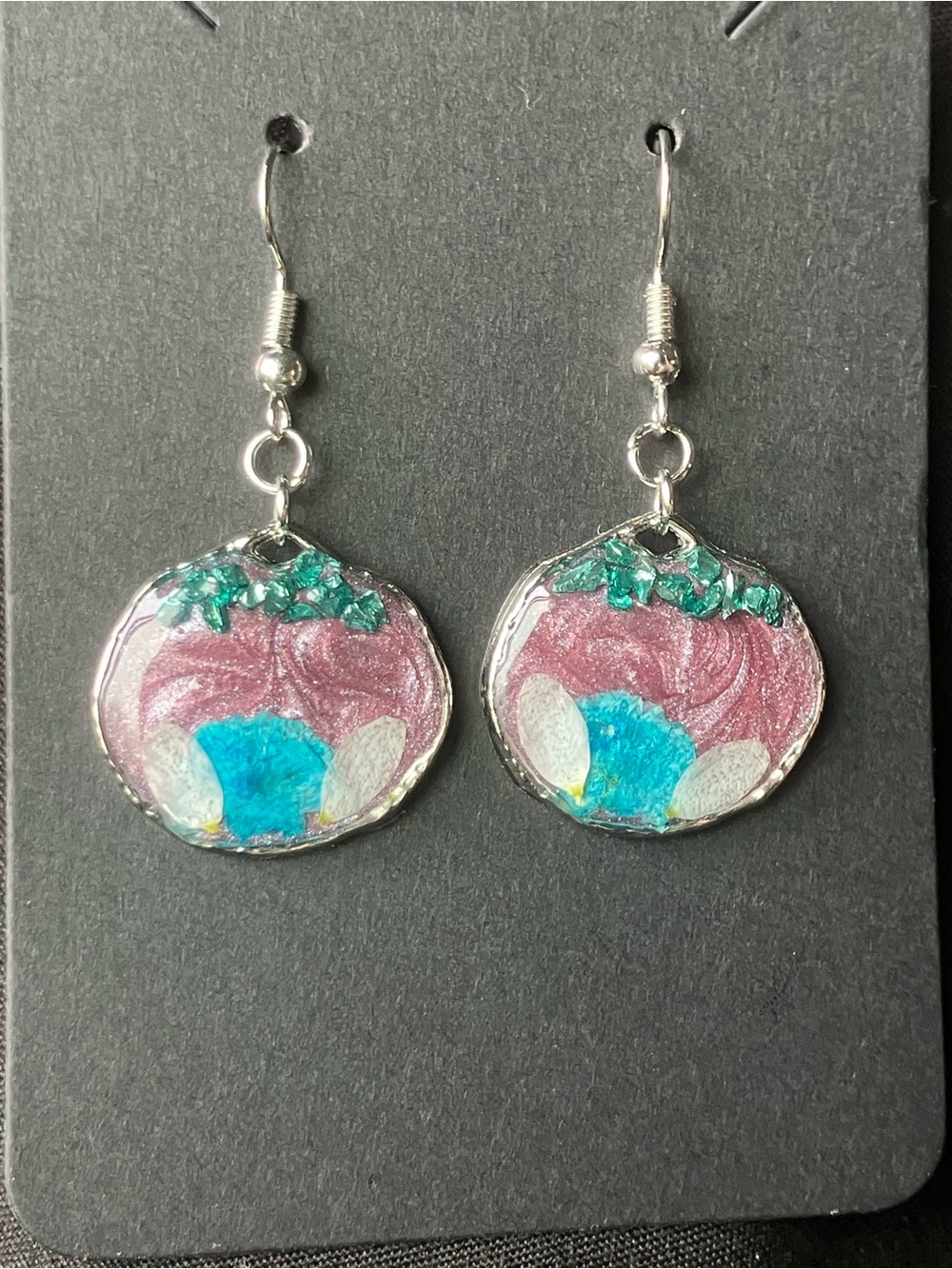Dainty pressed flower earrings